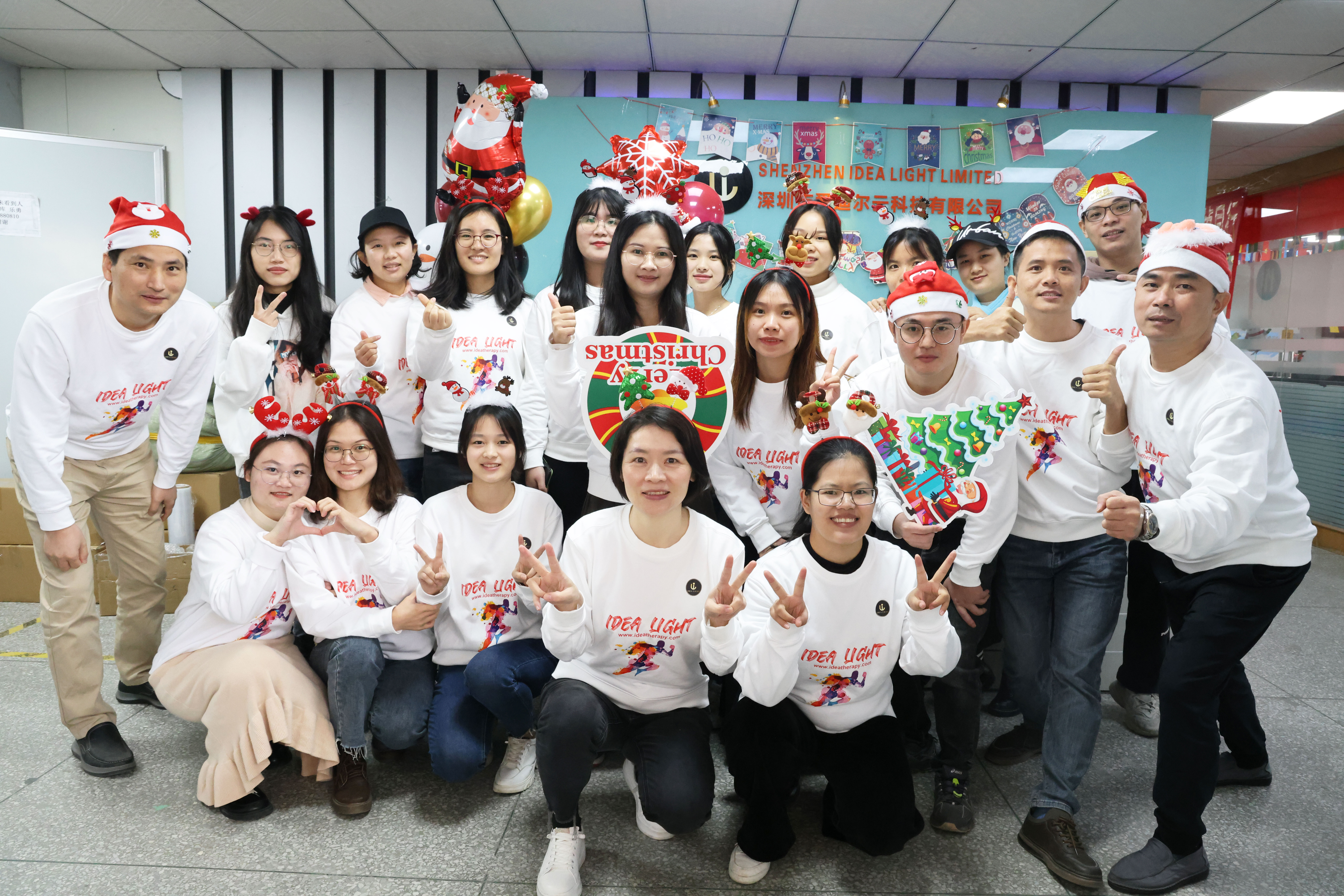 Merry Christmas from Shenzhen Idea Light Team